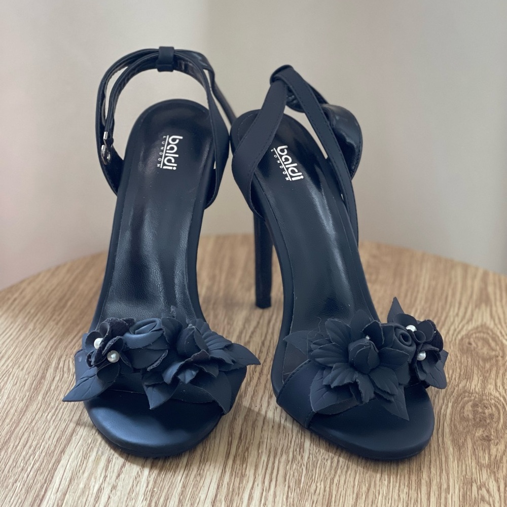 BALDI Black Floral Women's Heels US 6.5 - Picture 2 of 9